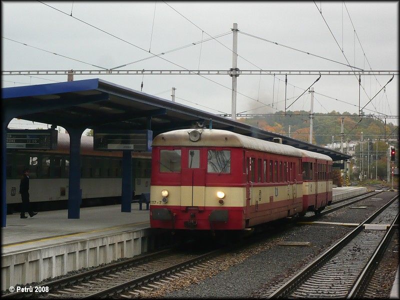 Dvaa�edes�tka st�hala v�echno na�as. Jako zamlada :-)