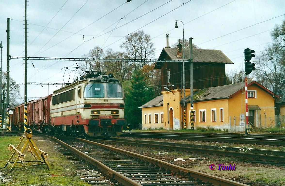 230.047 - rok 2002 - �st.J.Hradec