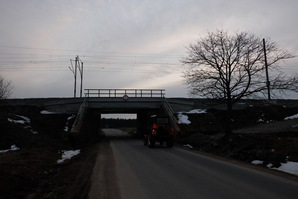 Most pes silnici do Bor, pohled smr Bory
