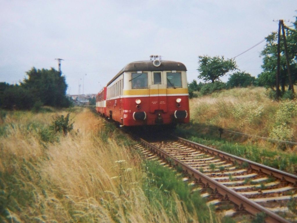 831 158-1 odjd z Moravskch Budjovic z 2002(foto Pavel Valenta)