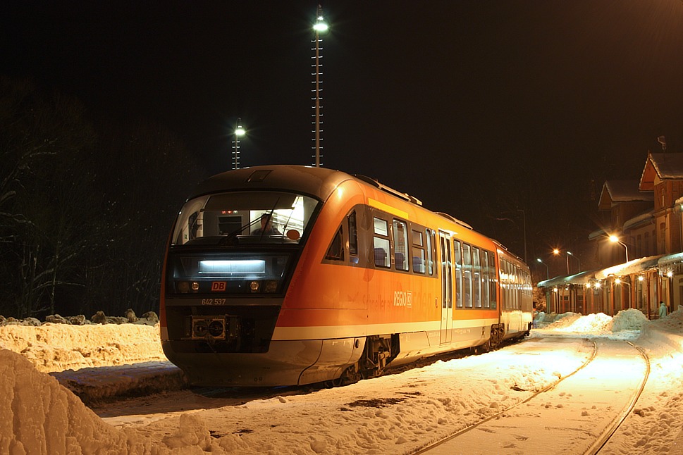642.537(DB) mezi vlaky Sp 5255 a 5256 v Tanvald