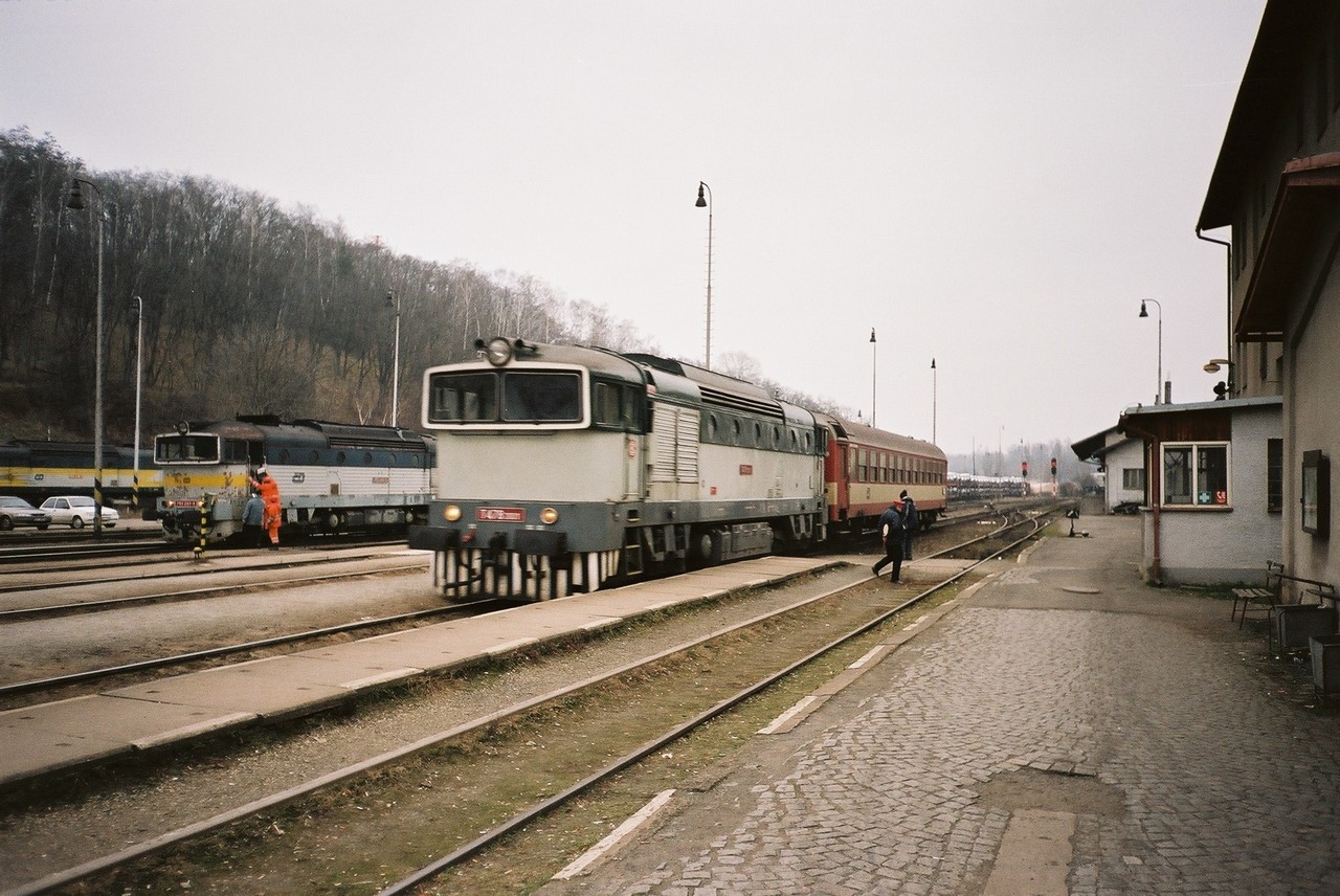 750.287 a T 478.3001 v R z Rumburka do Nymburka v st. M. Boleslav (p. 9:02), 28.12.2007