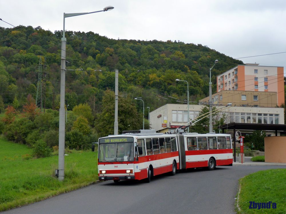 koda 15 TrM ev.. 562 po vce jak ron oprav prvn den s cestujcmi v novm laku, Skalka 6.10.