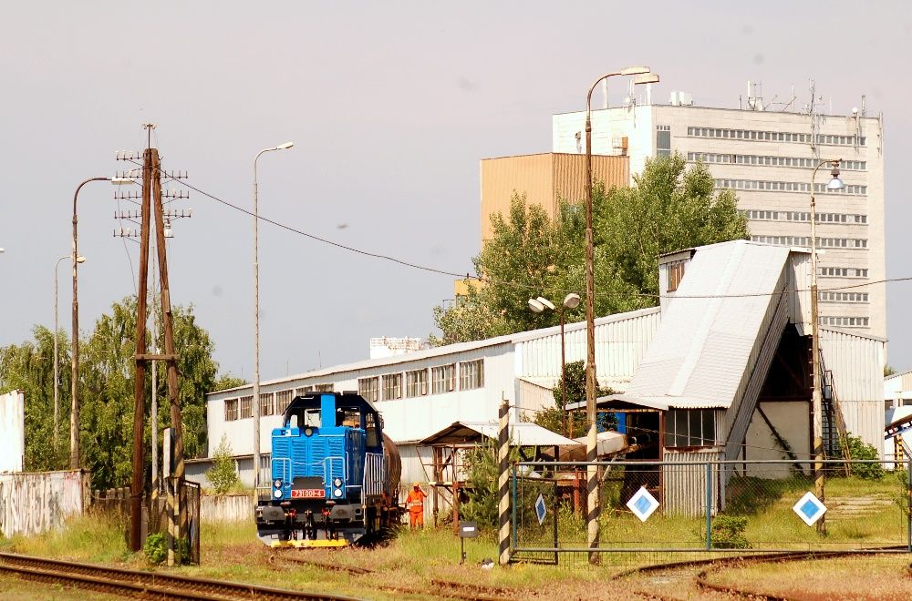 po��rn� vlak pokra�uje are�lem