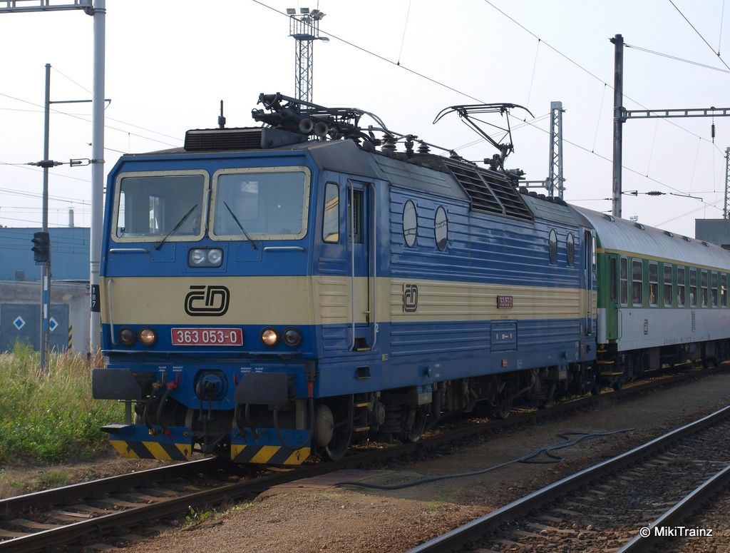 363 053-0 / �B