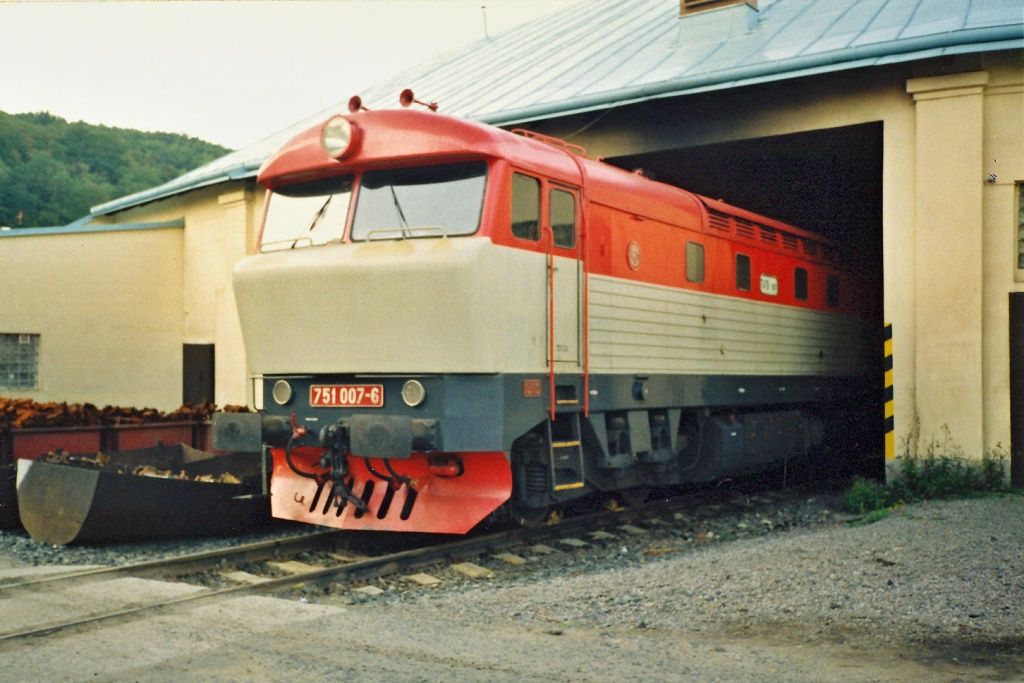 751.007-6, 10.1997, depo Praha-Vr�ovice