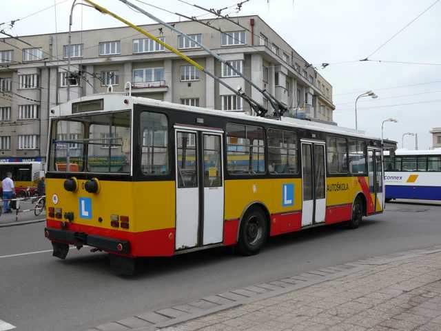 Trolej�kola u n�dra��