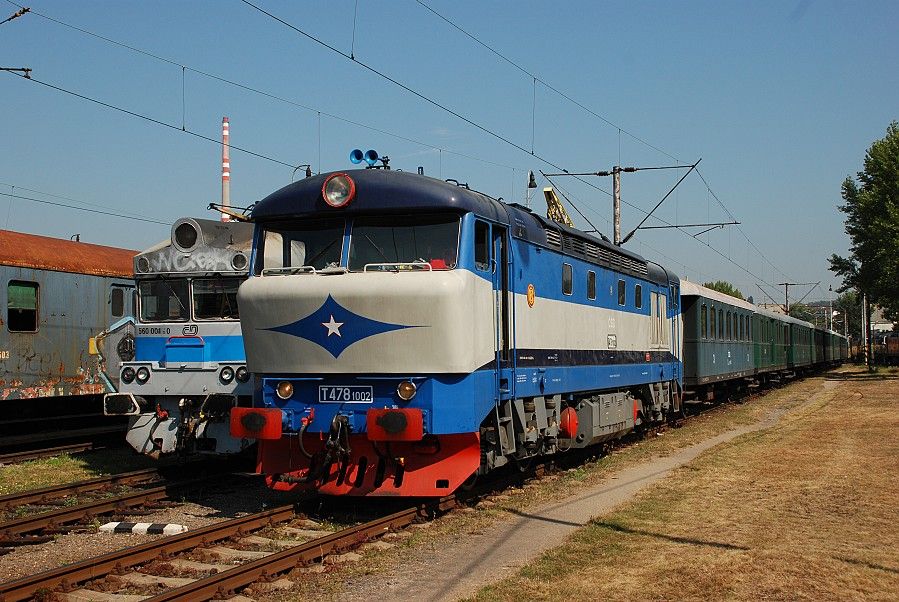 751002-Majlont
