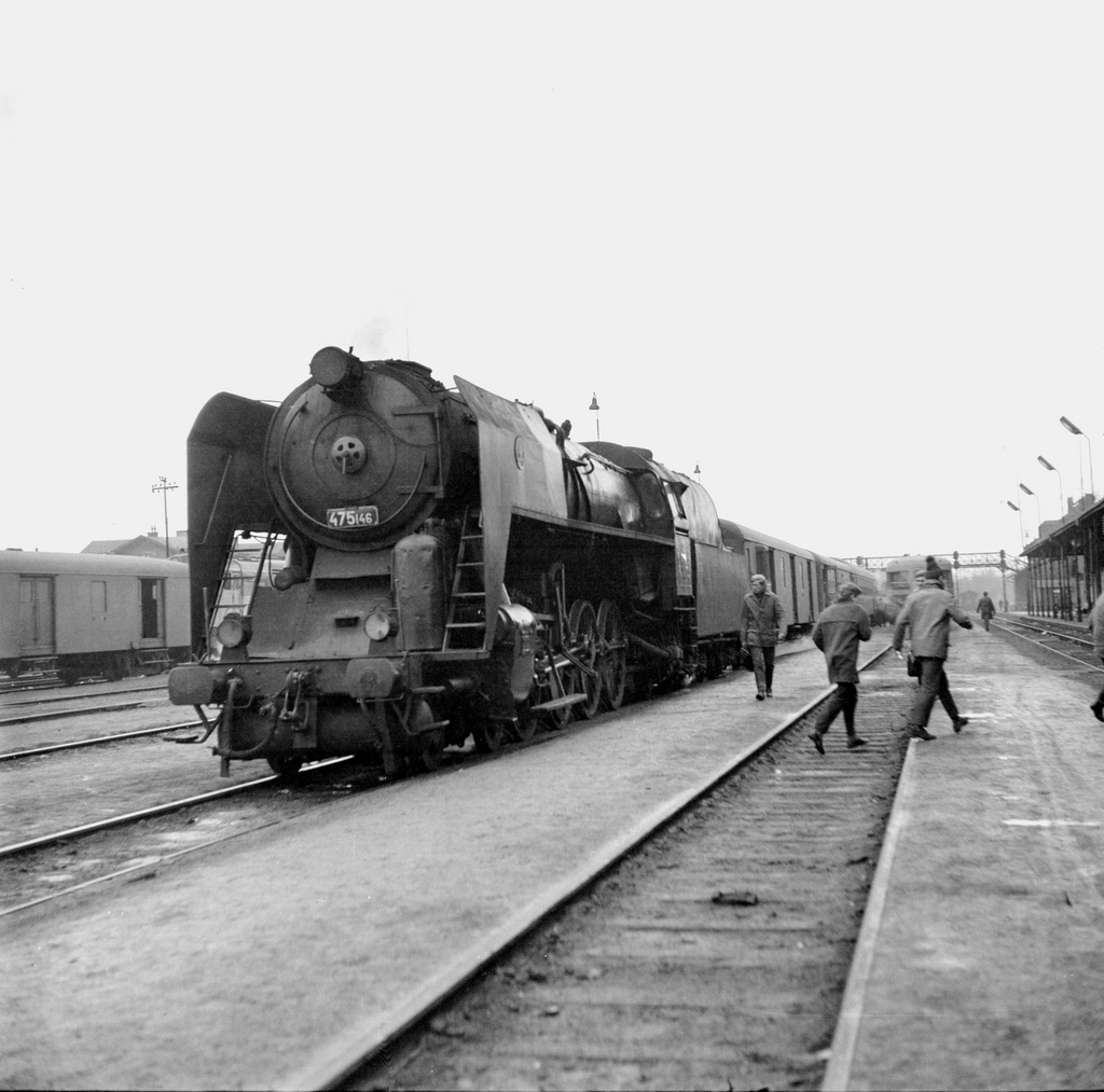 475.146 leden1969