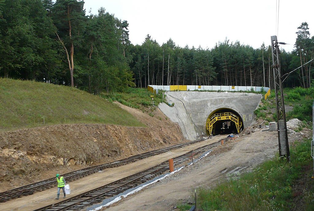 Mont�n� plo�ina zajeta v tunelu Tomice II