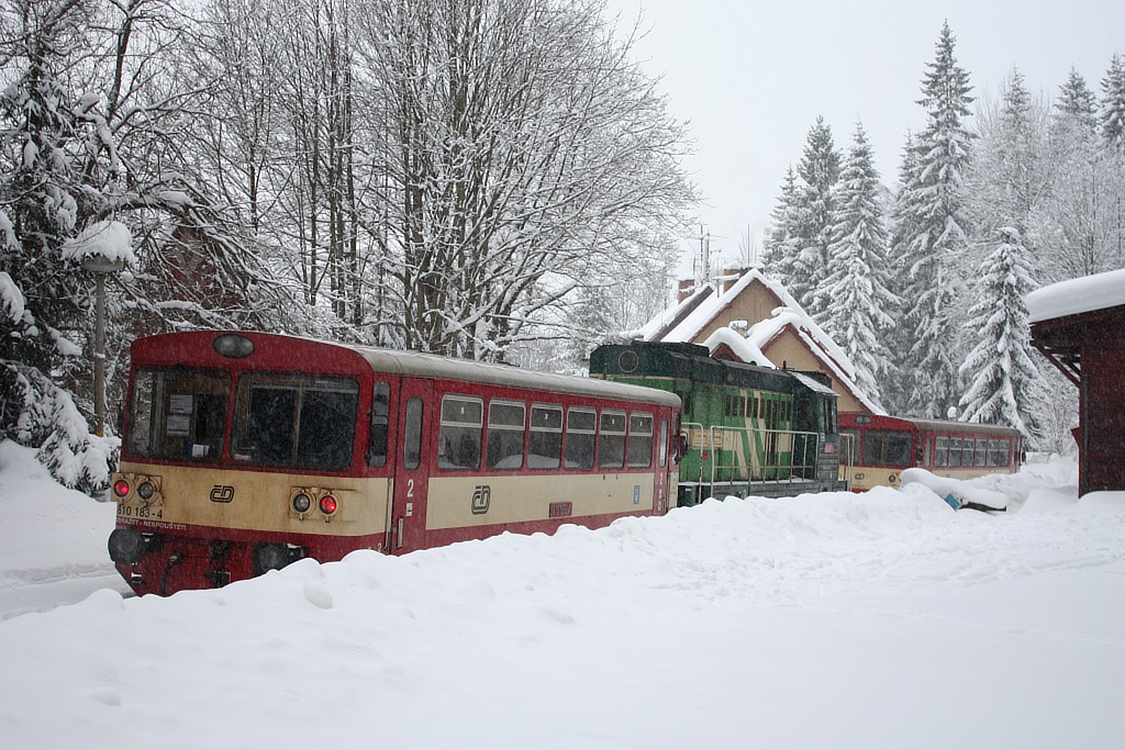 810.183+743.007 a 810.263 v Harrachov�