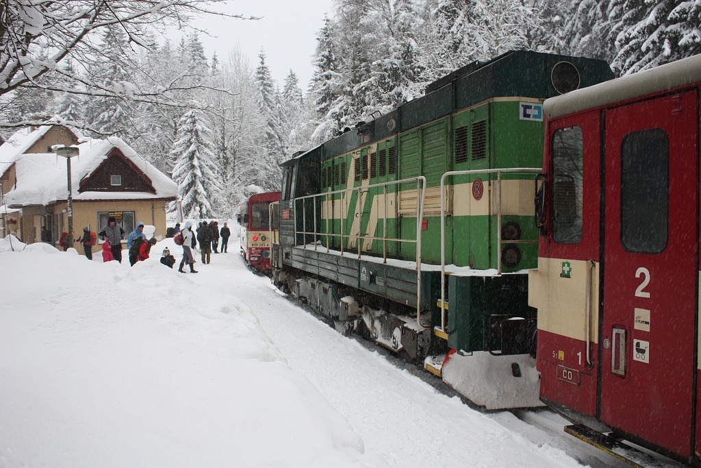 810.183+743.007 a 810.263 v Harrachov�