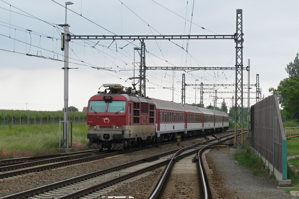 350.001, EC 136 Moravia, Lan�hot, 2.6.2011