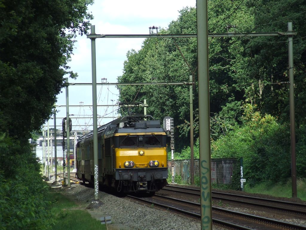Pjezd vlaku ze smru Hilversum