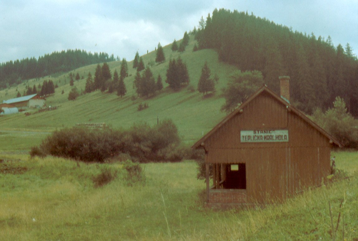Tepli�ka n�dra�n� budova (07.94)