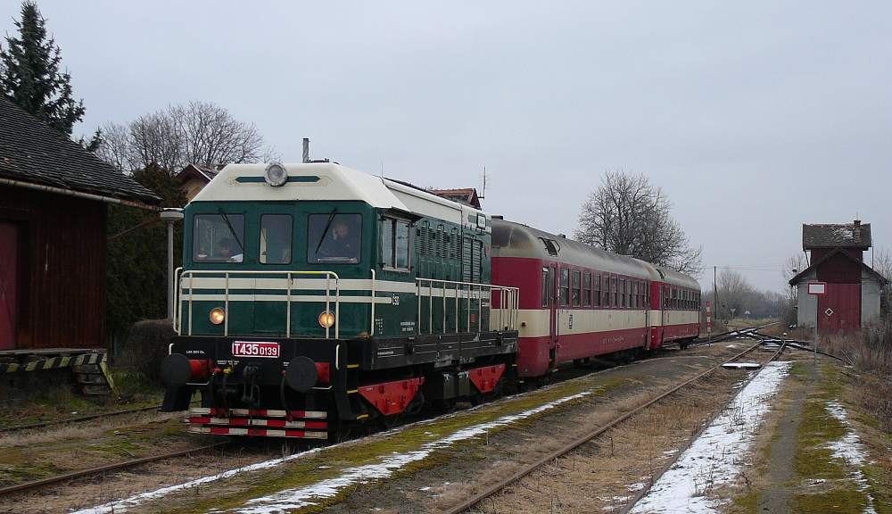 T 435  0139 Vilmov u Kadan 17.11.2007.
