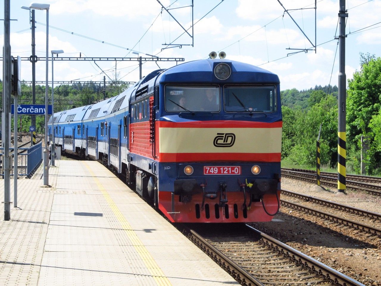 Os 9057 s lok. 749.121 (a s 34min. zpo��.) p�ij�d� do �st. �er�any, 27. 5. 2017
