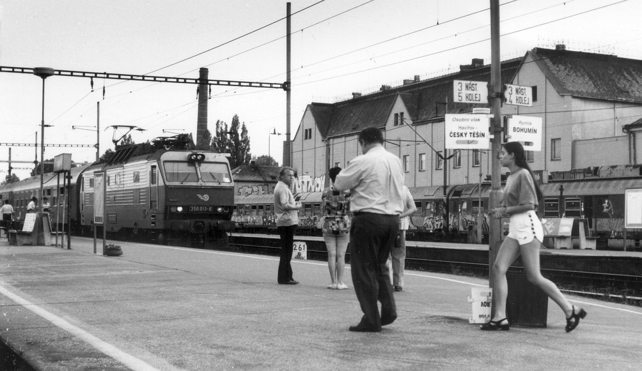350.013, R 230 Rastislav, Ostrava-Svinov, 29.6.1999, 20.28 (zp. 11 min)