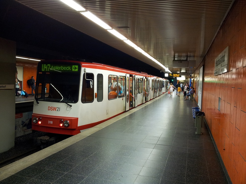 Stadtbahn v centru msta.