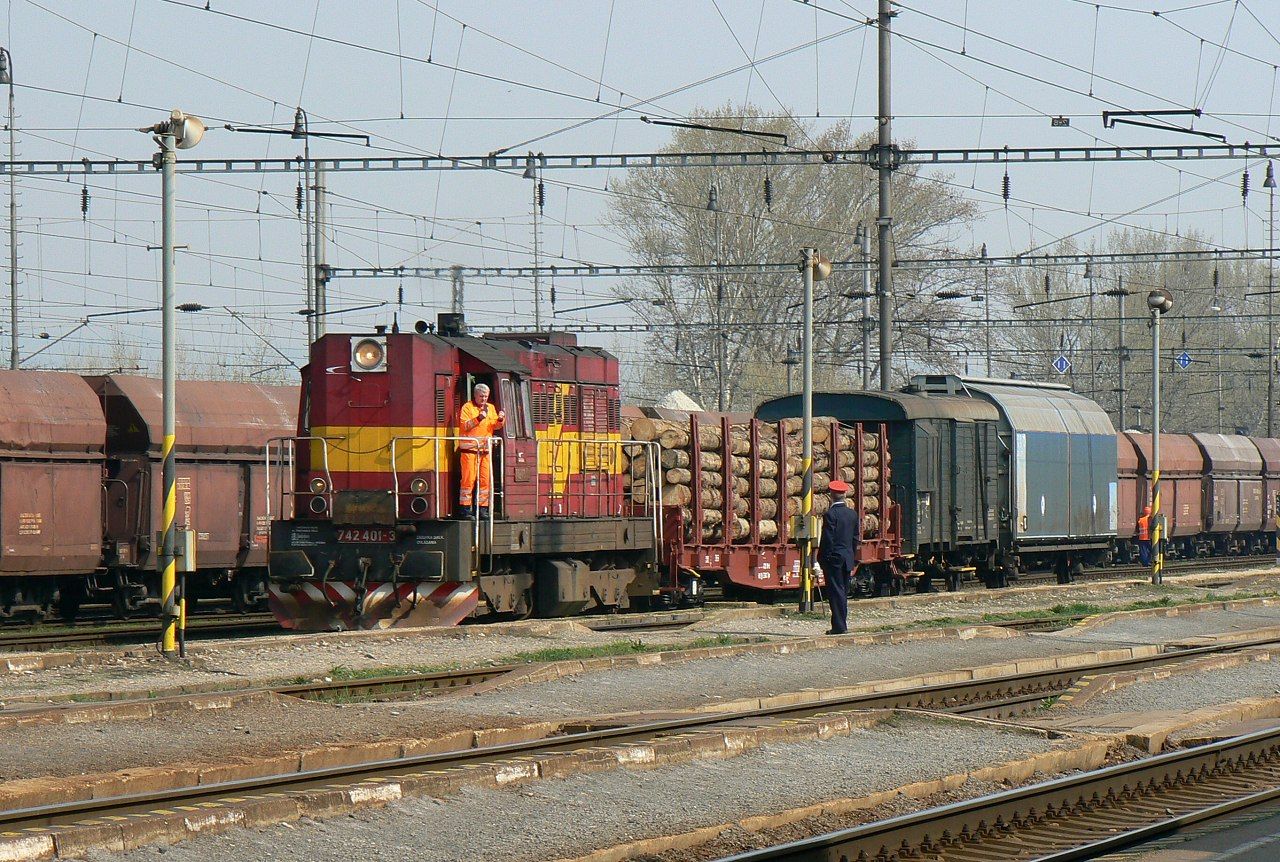 742.401 , Tren�iansk� Tepl� , 9.4.2009 , Mn z Lednick�ch Rovn�