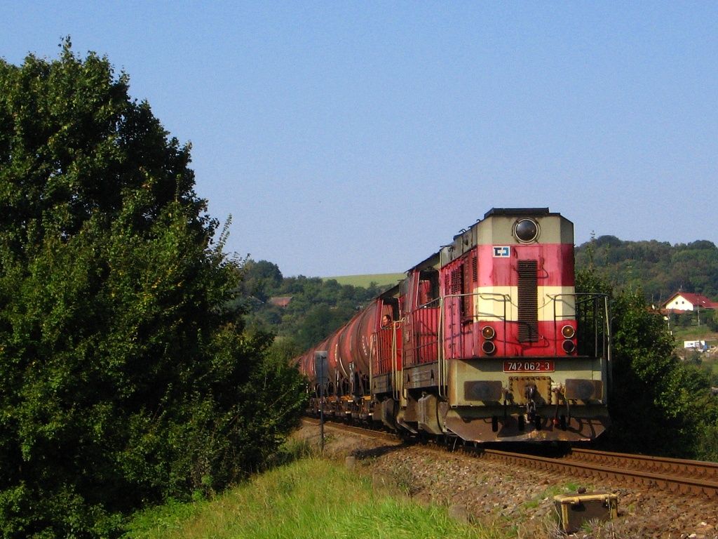 742 062-3,742 139-9,Poli�n�,28.9.2009,foto:Dobi� Ji��