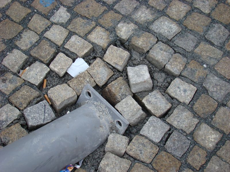 J�, voni tam ��dn� �rouby nejsou! To snad nejni ani mo�n�...