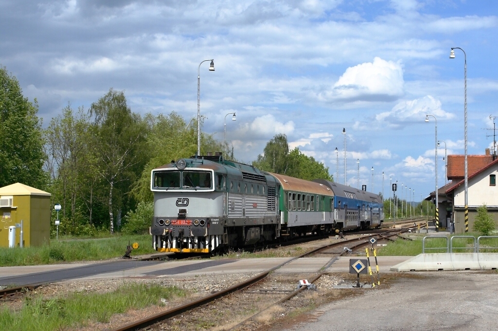 754022 p�i odjezdu z Bor�ova