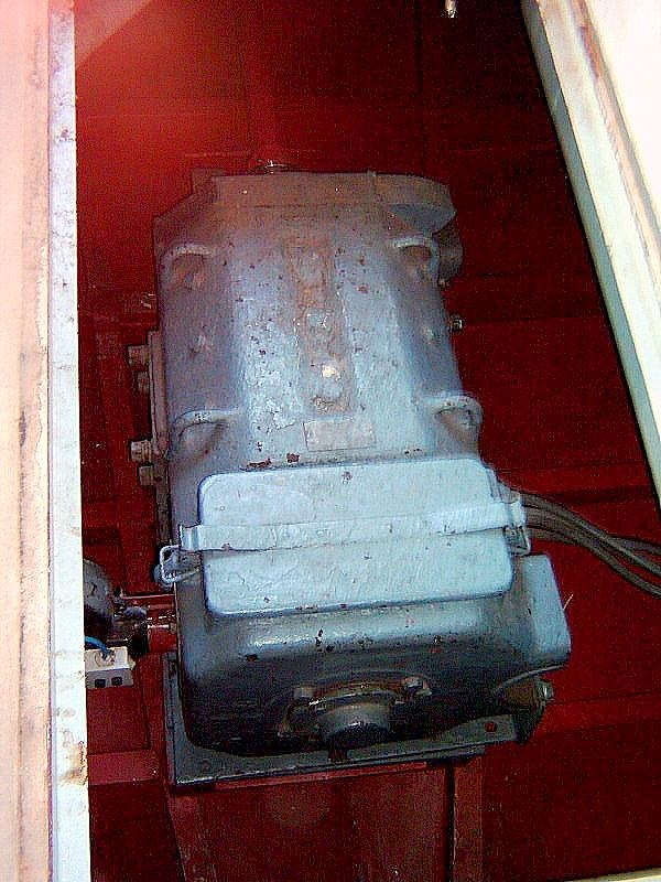 Motor dvoupalubov lodi koda TIS (46 kW) v roce 2007