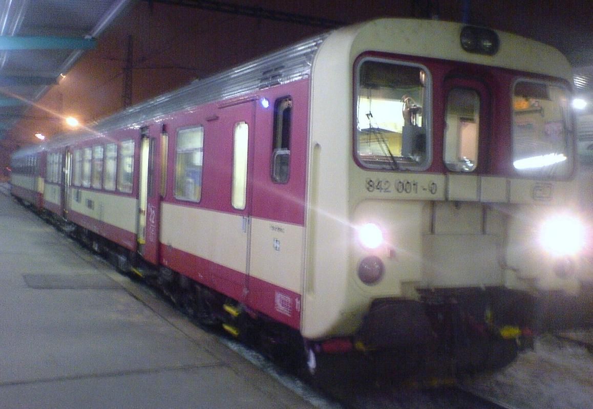 842 001, 09. 02. 2010  Pardubice hl.n
