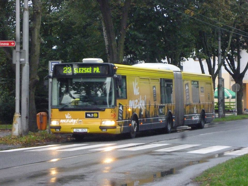 jedin� reklamn� kloubov� bus :-)