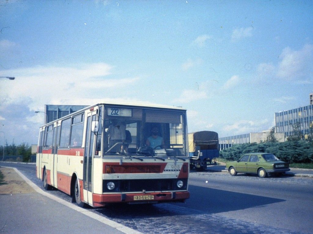 l.232 v proveden DPP (ev.. 3908) - lto 1992 Modr kola