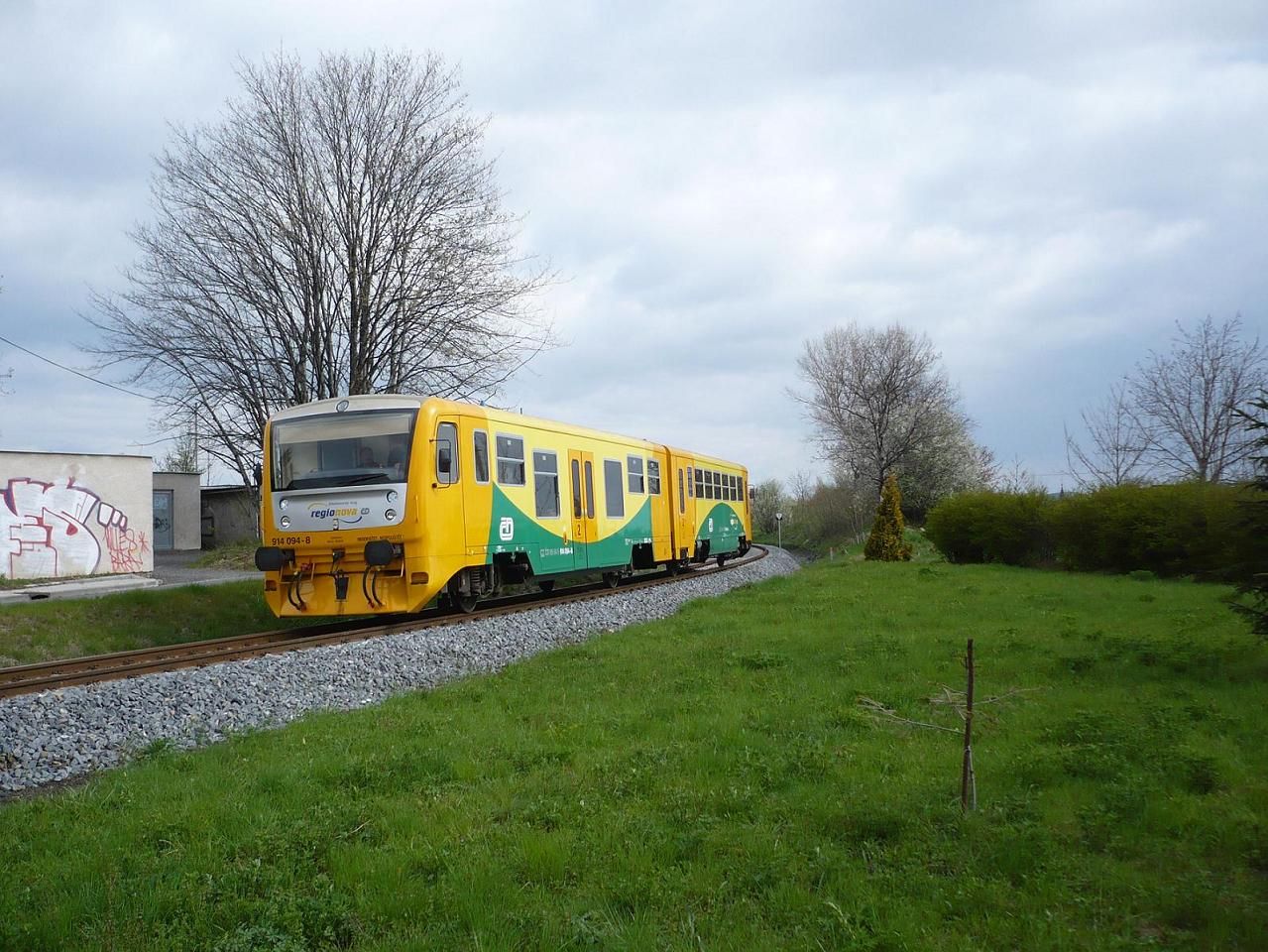 814 094