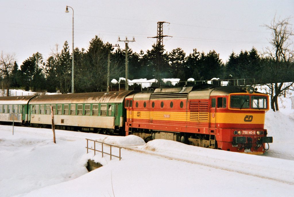 750 143-0 Os 14919 Nov Msto na Morav 14.3.2005