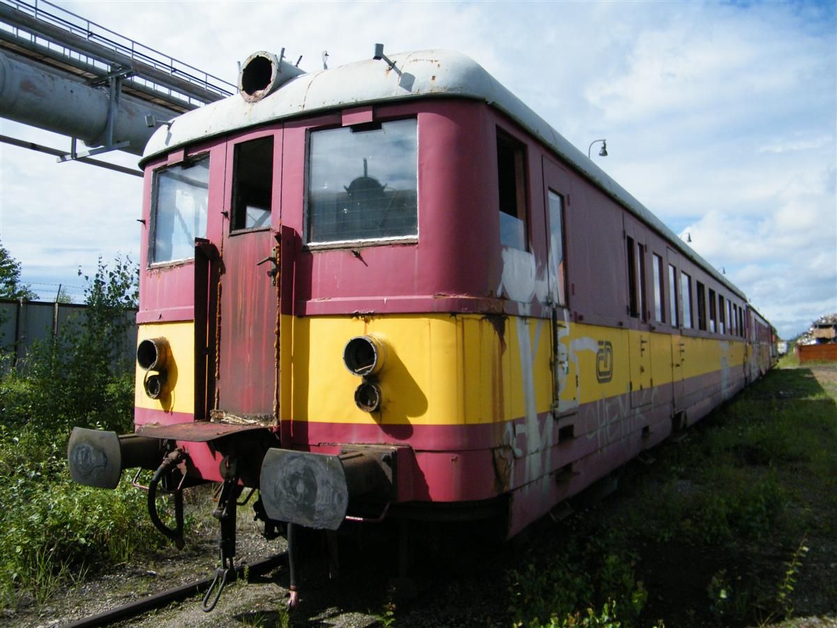 830.093