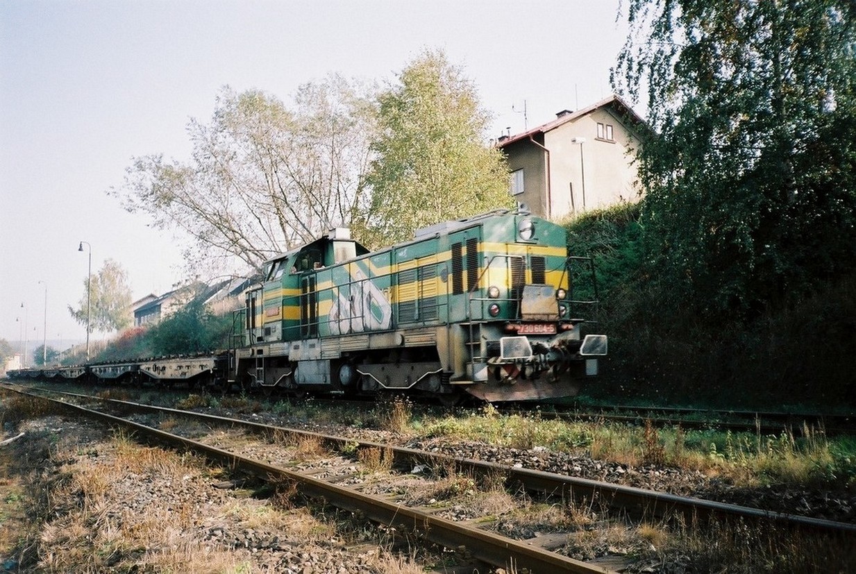 730.604 jede s pracovnm vlakem na tra 162, ze st. Rakovnk, 14.10.2001