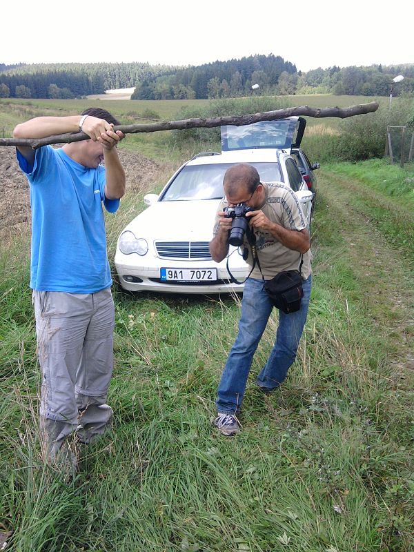 �ek�n� si n�kte�� zkracovali focen�m pavouk�...