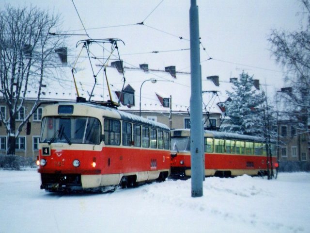 T3 282+247 jako posledn� �erven� dvoj�e v Litv�nov� na smy�ce Citadela 22.1.2001