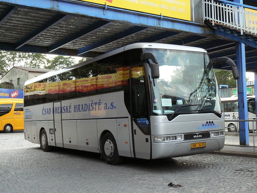 MAN Lions Coach-UHK 34 70