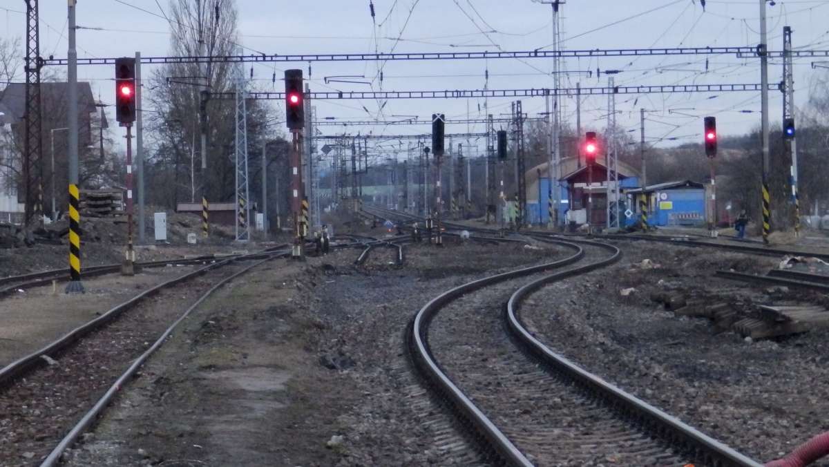 Hostiva� 1.3.2015: v�chodn� p�esmyk