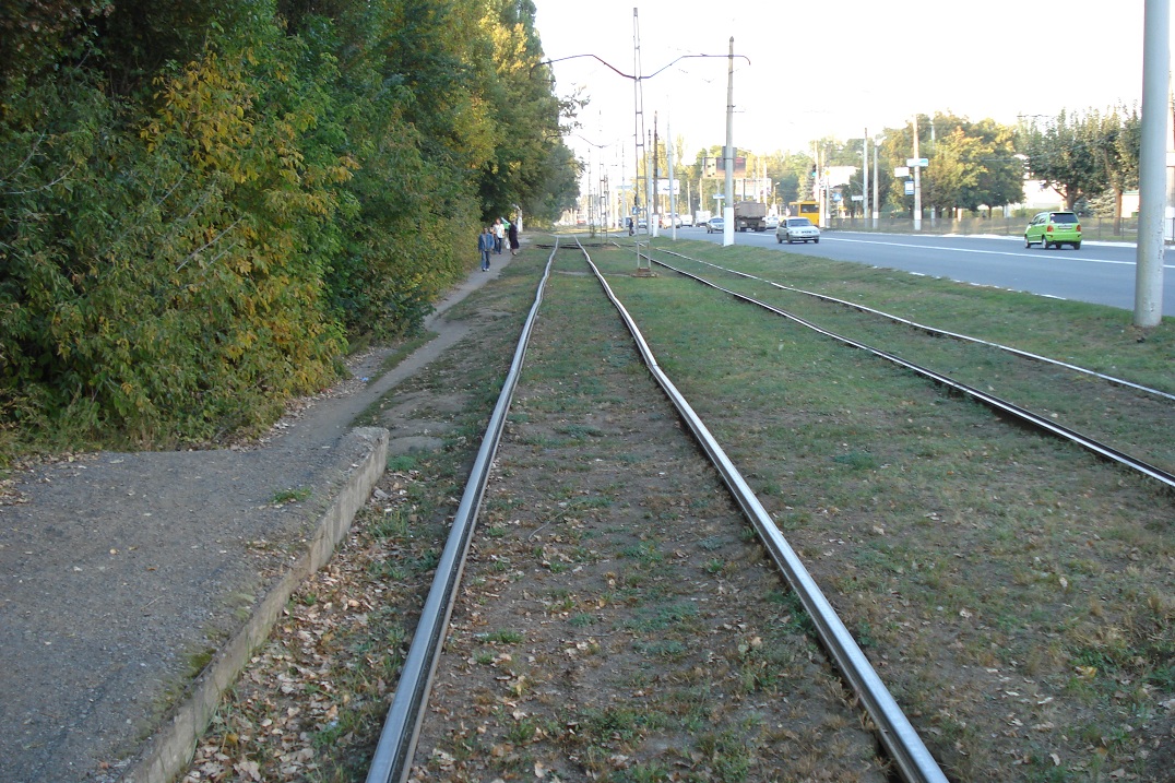 Hlavn� tra�