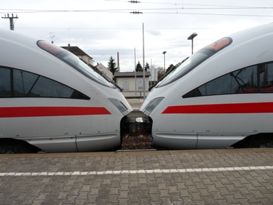 ICE do Dortmundu bylo sestaveno ze dvou souprav