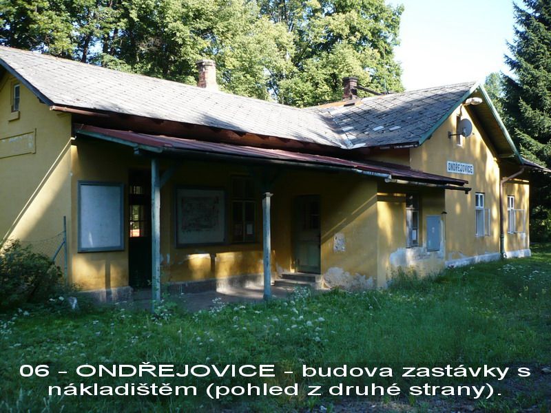 ONDEJOVICE - budova zastvky s nkladitm - pohled z dr. str.