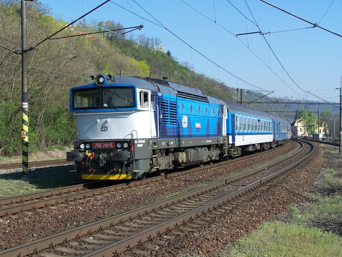 750 701 - R 1246 - Praha Velk� Chuchle - 16.4.2011.