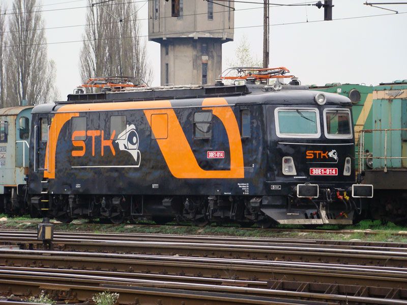 30E1-014 (141.014-1) / Leszno / 27.04.2013