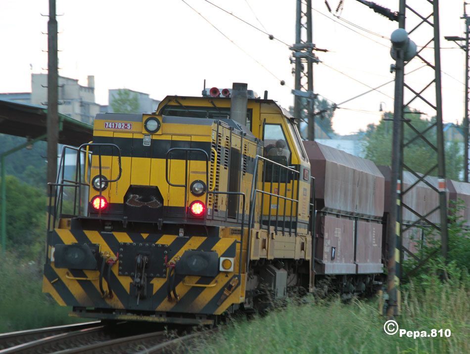 741.702 vypom�h� na v�erej��m postrku, �atec, 25.07.13