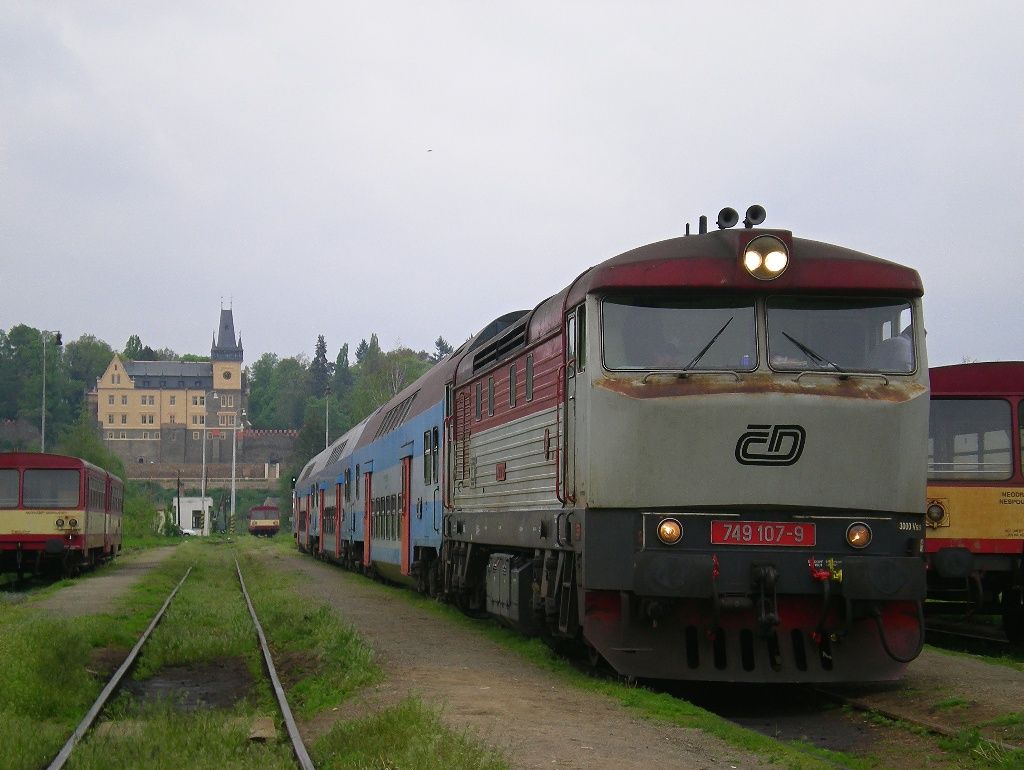 749.107 s Os 9207 ve Zru�i nad S�zavou