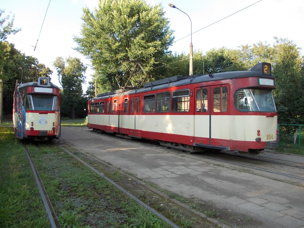 Kone�n�, na kterou se napojuje spojovac� tra� do vozovny