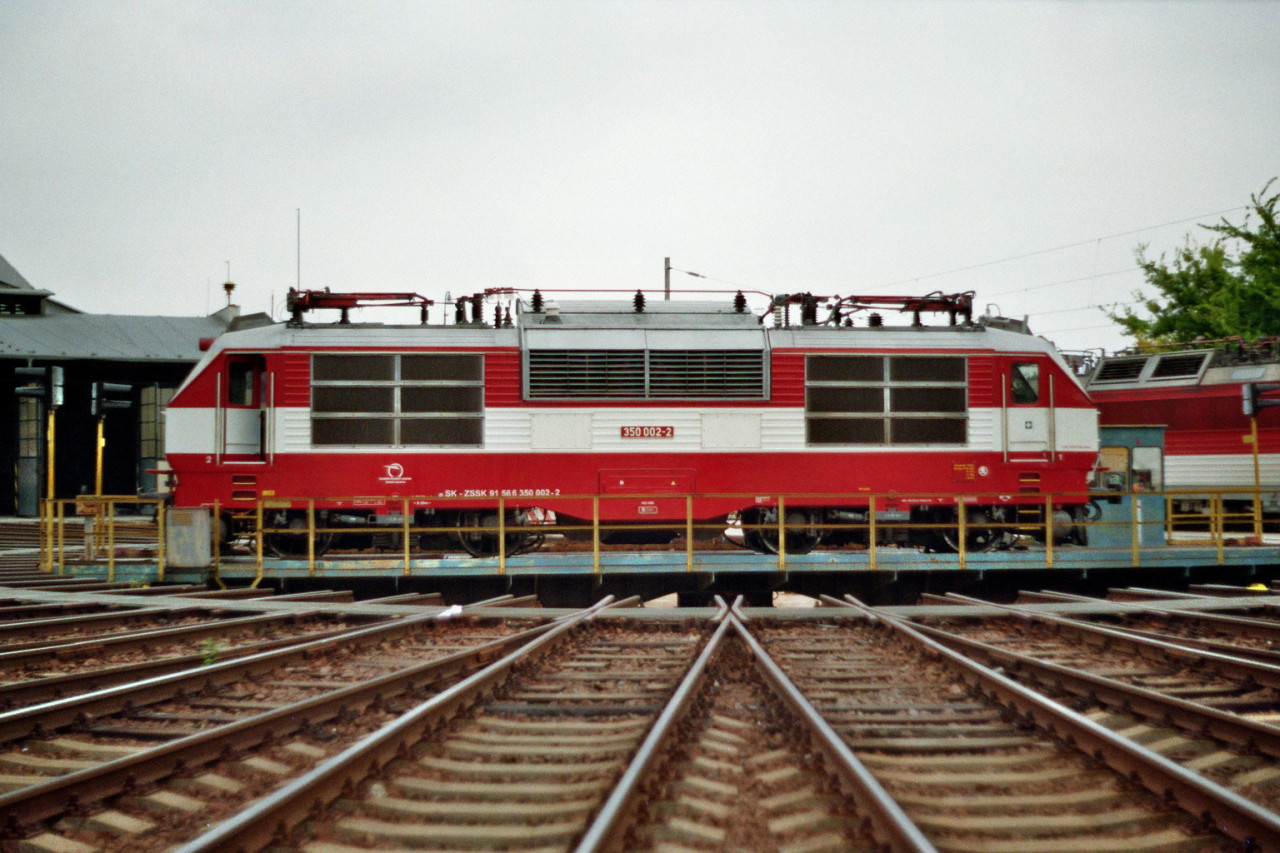 350.002, RD Bratislava hlavn�, ��jen 2021