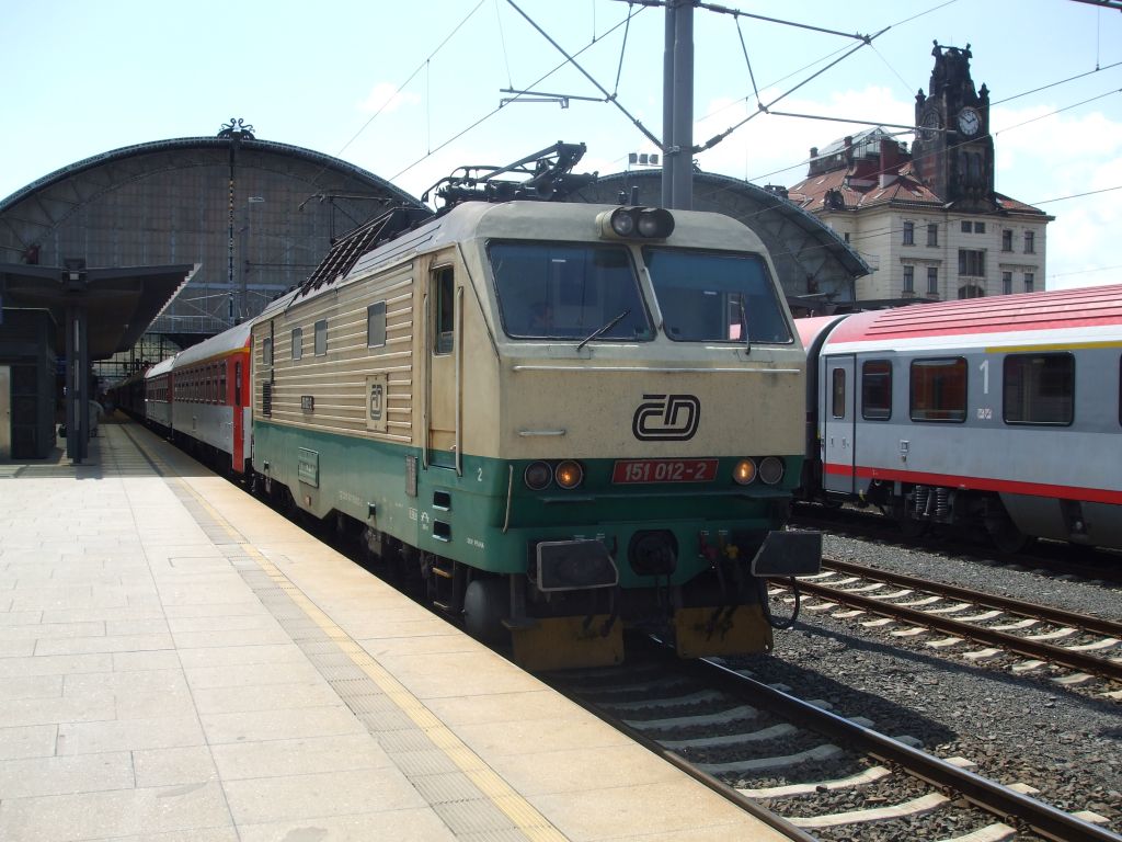 151 012 Praha-hlavn (31. 7. 2010)