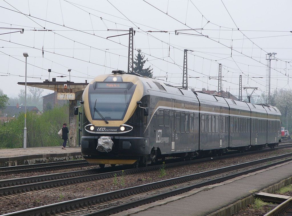480 002 LE 1356 - valy (2. 5. 2013)